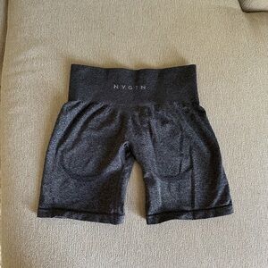 NVGTN Contour Seamless Shorts - Black Speckled